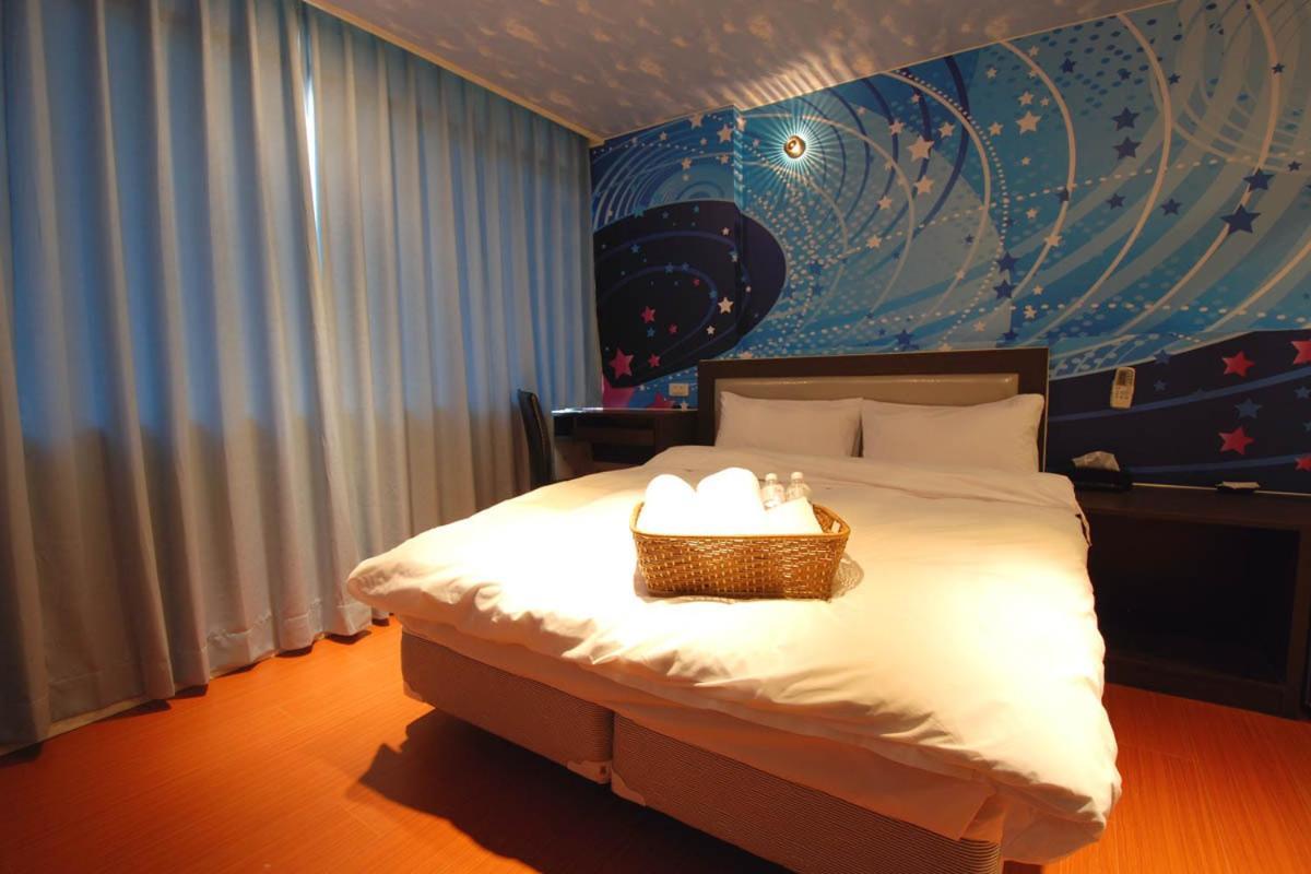 טאיפיי Happiness Inn מראה חיצוני תמונה